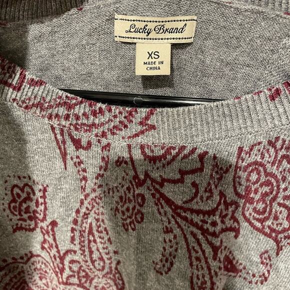 Lucky brand Paisley Print Gray and purple open back sweater Women's Top XS - Picture 3 of 7
